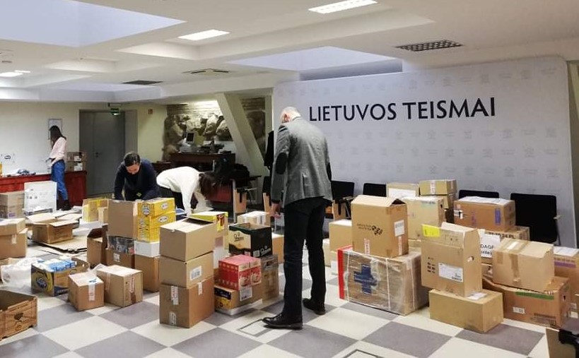 Paramos rūšiavimas ir pakavimas.